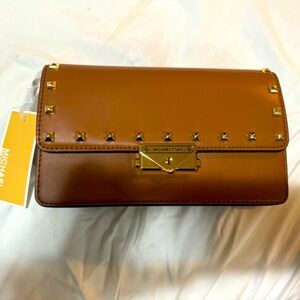 Brand new Micheal Kors Medium Crossbody